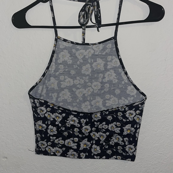 SHEIN Black Floral Halter Crop Top - Size Small | Summer Festival Y2K Style - Picture 3 of 3